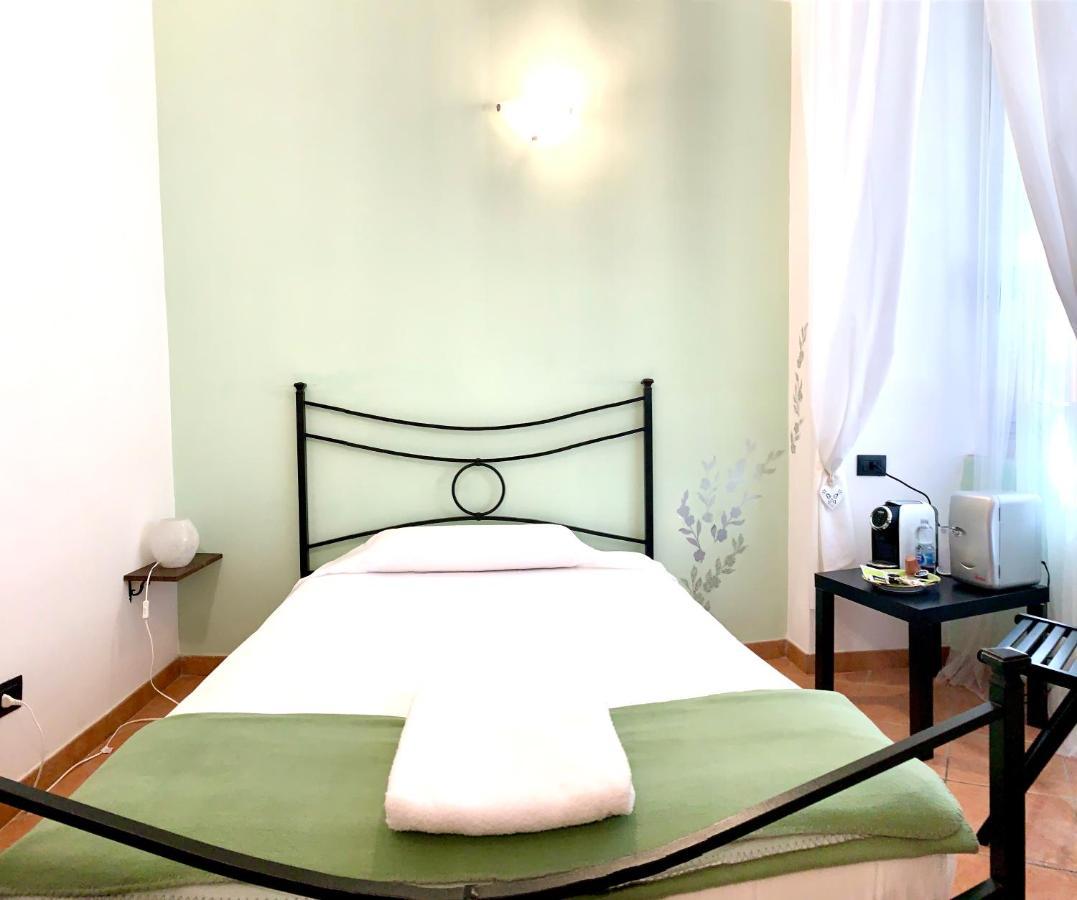 Affittacamere Virginia'S Rooms Genova Eksteriør bilde
